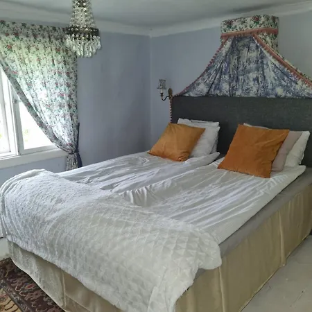 Paradiset Séjour à la campagne *